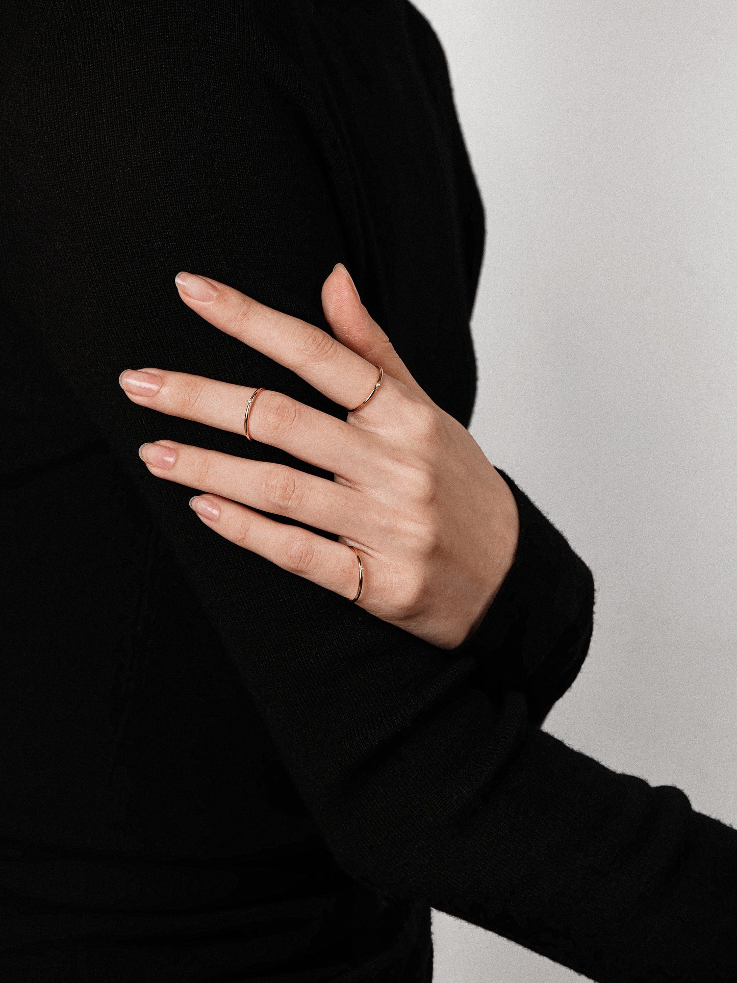 Equilibrium Ring with Diamonds