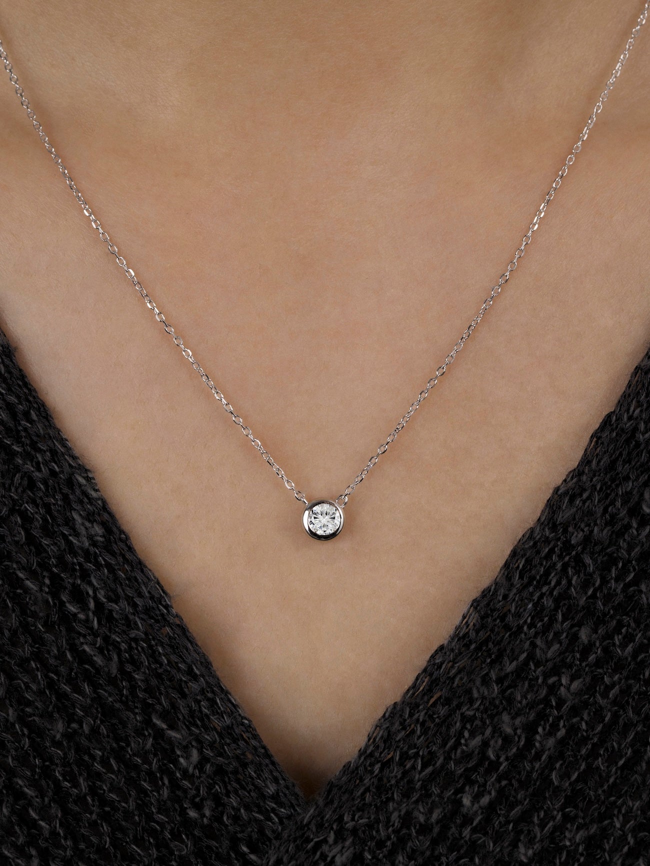 LEPOON Bezel-Set Solitaire Necklace｜0.30ct