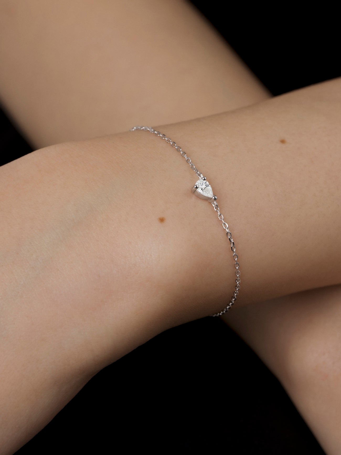 LEPOON Teardrop Diamond Bracelet