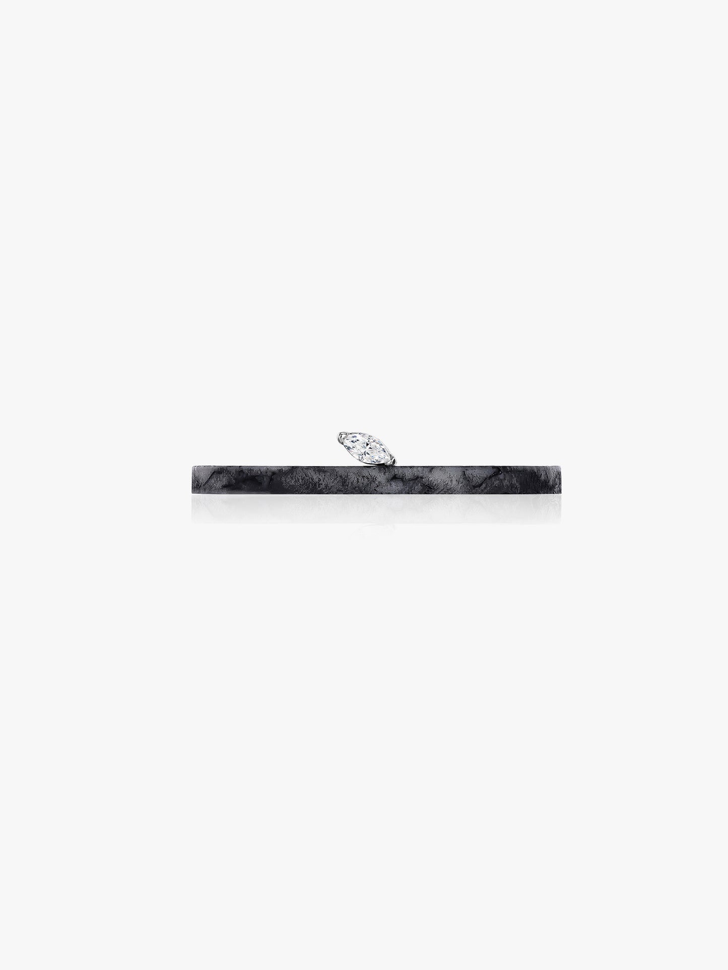 Axis Leaf Ring with Diamond
