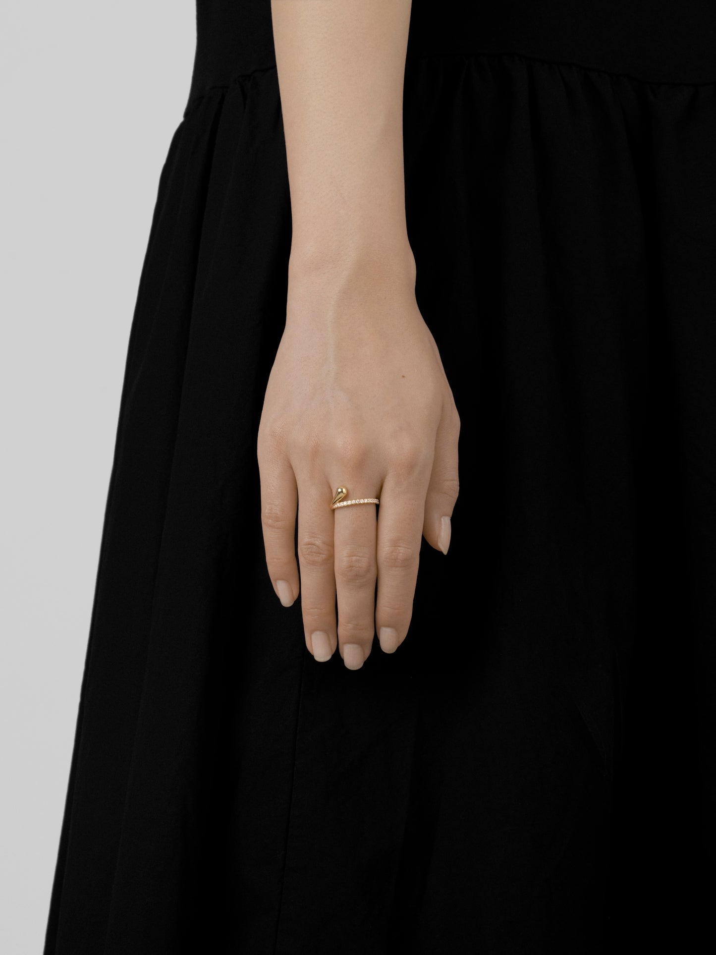 Linea Ring