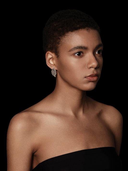 Polygon Muonionalusta Meteorite Pavé Bezel Stud Earrings