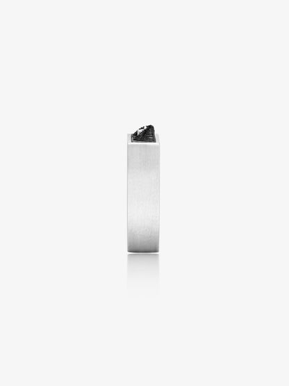 Round Diamond Carbon Fiber Statement Narrow Band Ring